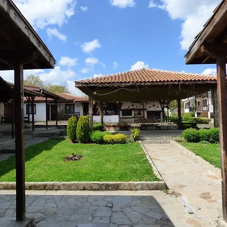 Ethnographic Chiflika Hotel Veselie